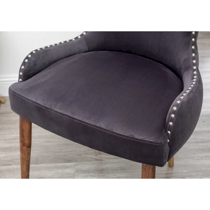 Poltrona d'accento rivestita in poliestere grigio con gambe in legno di gomma