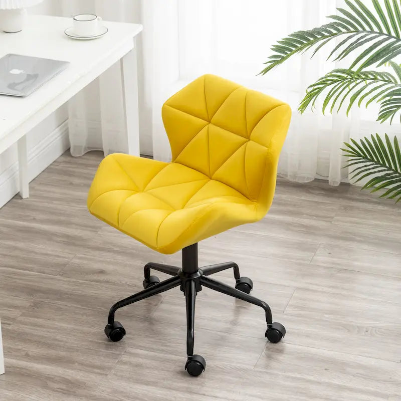 Sedia da ufficio girevole regolabile trapuntata a rombi